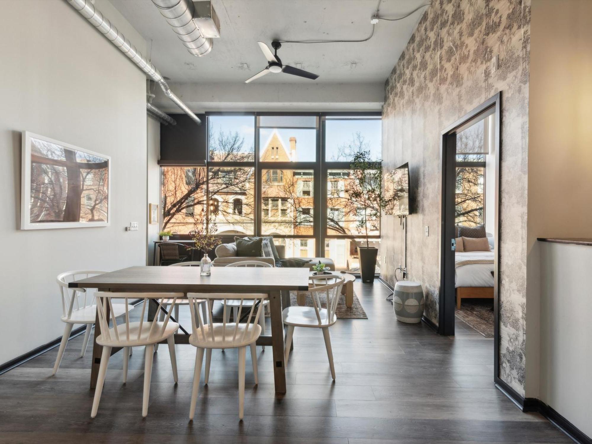 Large 3Br Apts & Studios, Free Parking, Gym, Game Room Philadelphia Bagian luar foto
