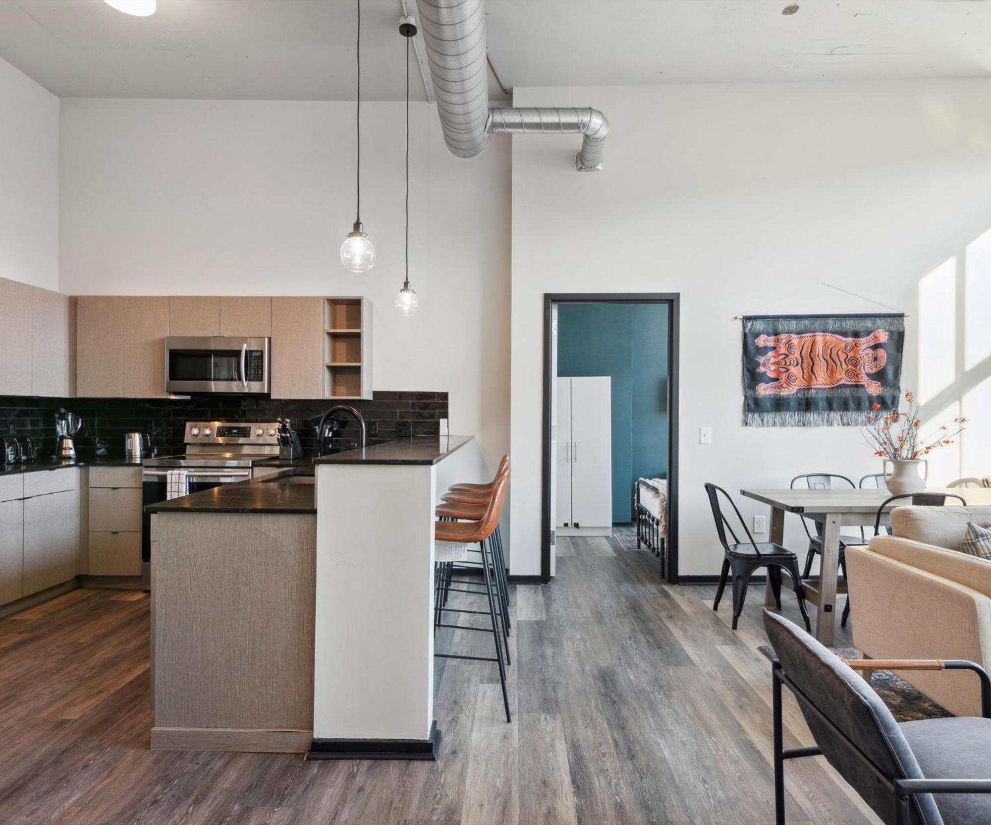 Large 3Br Apts & Studios, Free Parking, Gym, Game Room Philadelphia Bagian luar foto